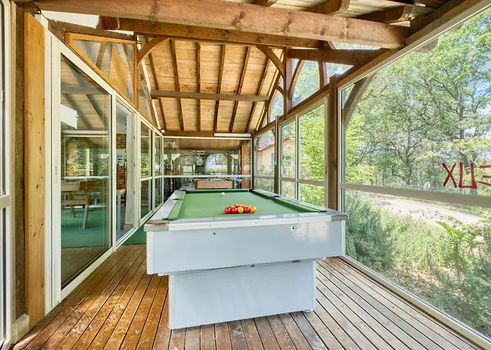 La Grange De Leo Nyaraló *